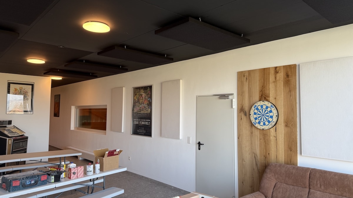 Montage plans panneaux en tasseaux de bois