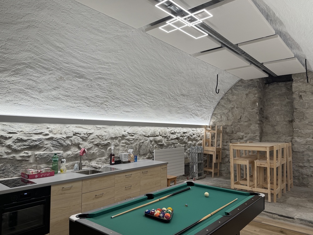 Montage plans panneaux en tasseaux de bois